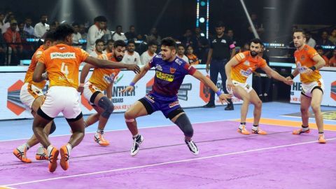 PKL 9: Akash Shinde leads Puneri Paltan to win over Dabang Delhi K.C.