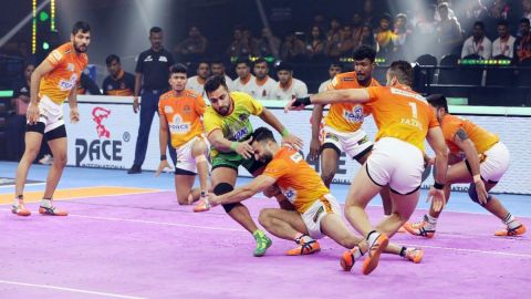 PKL 9: Akash Shinde shines as Puneri Paltan defeat Patna Pirates to seal semis spot