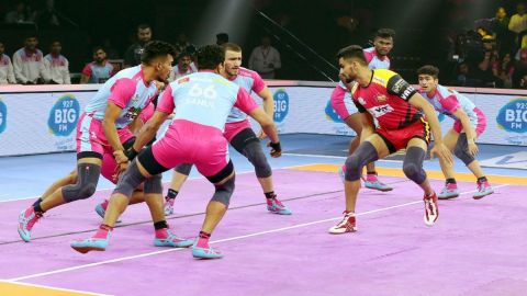 PKL 9: Jaipur Pink Panthers thrash Bengaluru Bulls 49-29 to reach final