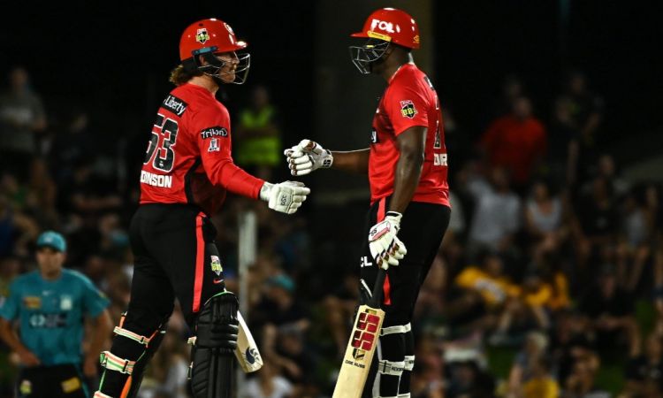 BBL 12: Melbourne Renegades finishes off 166 in their 20 overs!