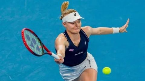 United Cup: Harriet Dart leads Britain to victory against Australia