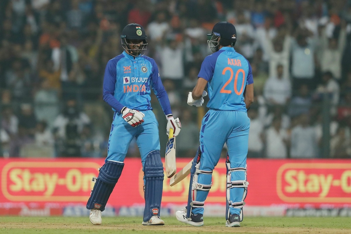 1st T20I: Deepak Hooda, Axar Patel guide India to 162/5 against Sri Lanka (Ld).