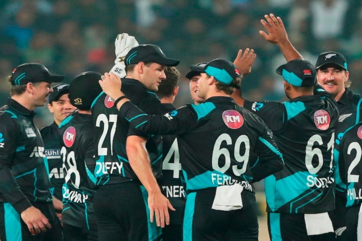 1st T20I: Santner Leads Superb Spin Show As New Zealand Beat India By ...