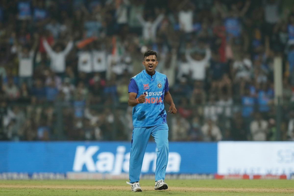 1st T20I: Shivam Mavi claims four-fer on debut as India beat Sri Lanka by two runs in last-ball thri