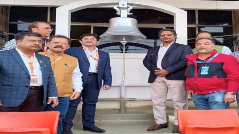 2nd ODI: Former Sri Lanka captain Kumar Sangakkara rings ceremonial bell at Eden Gardens