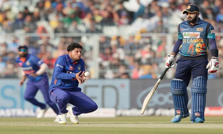 2nd ODI: Kuldeep Yadav, Mohammed Siraj three-fers help India bowl out Sri Lanka for 215