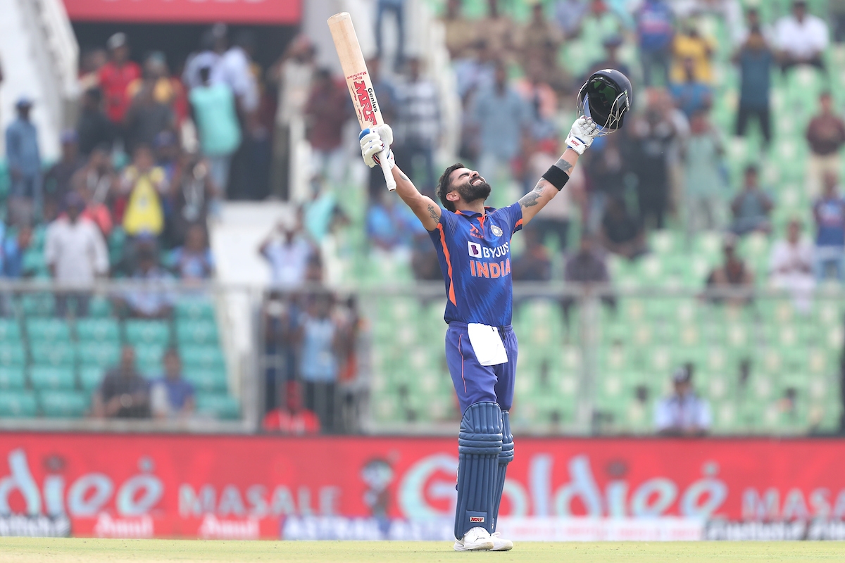 3rd ODI: Virat Kohli 166, Shubman Gill 116 propel India to mammoth 390/5 against Sri Lanka