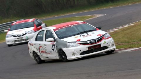 4W Racing: Tight battles for National titles in the offing