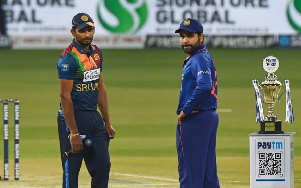 Sri Lanka opt to bowl first against India in 1st ODI