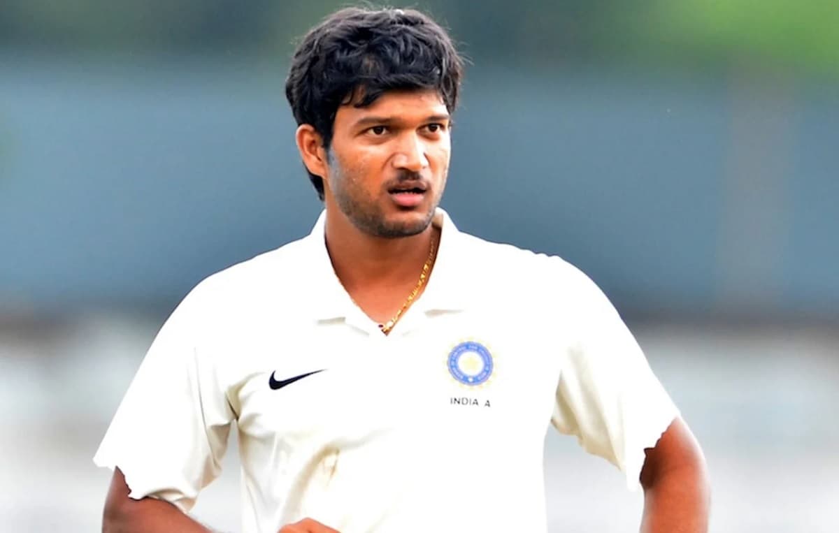 Jalaj Saxena 50 wickets in 12 innings with six five-wicket hauls Jalaj Saxena 50 wickets in 12 innings with six five-wicket hauls