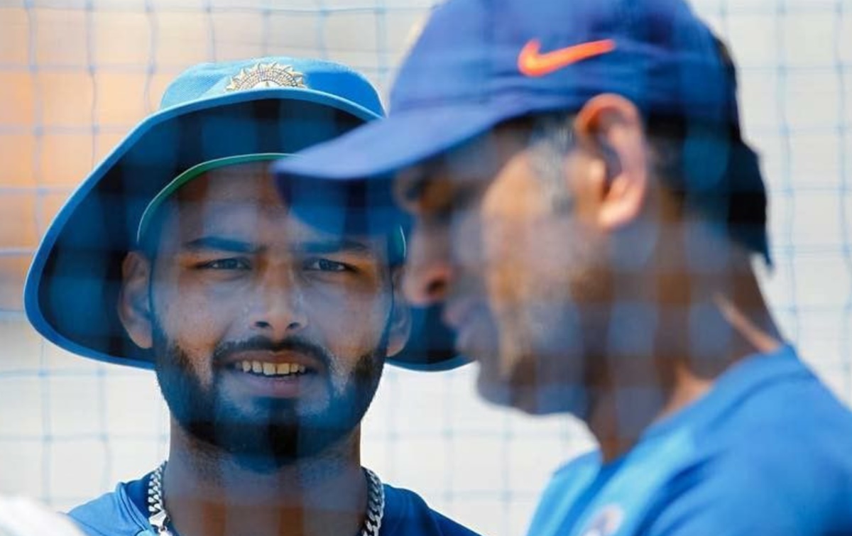 Cricket Image for Ms Dhoni Told Rishabh Pant Dont Want To Miss My Last Bus Drive