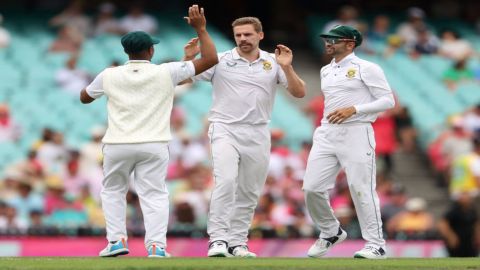 AUS vs SA, 3rd Test: Bad light resulted in only 47 overs of play on day one in Sydney!