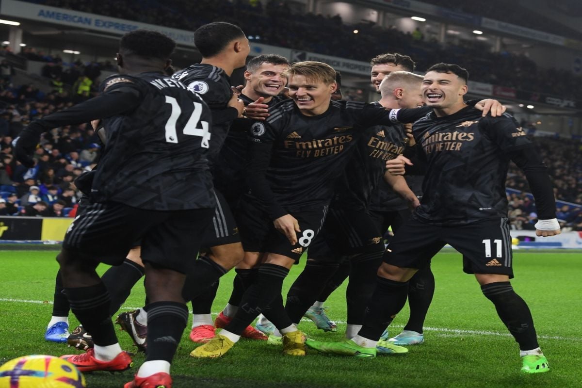 Arsenal Open Up Seven-point Lead In Premier League As Man City Held By ...