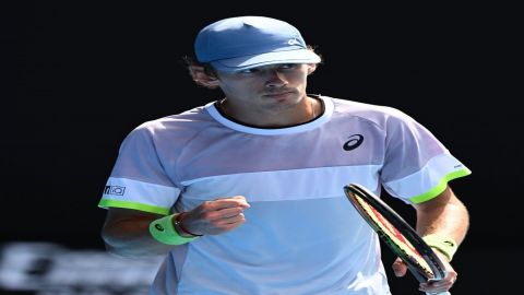 Australian Open: De Minaur overcomes Bonzi, Shelton continues his dream debut