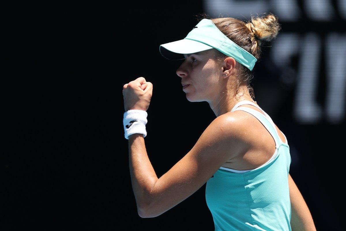 Australian Open Magda Linette Stuns Caroline Garcia To Reach Her First Grand Slam Quarterfinal On Cricketnmore