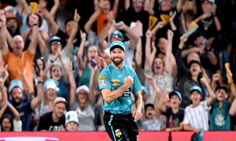 BBL: Six or out - the catch that had everyone talking (explainer)