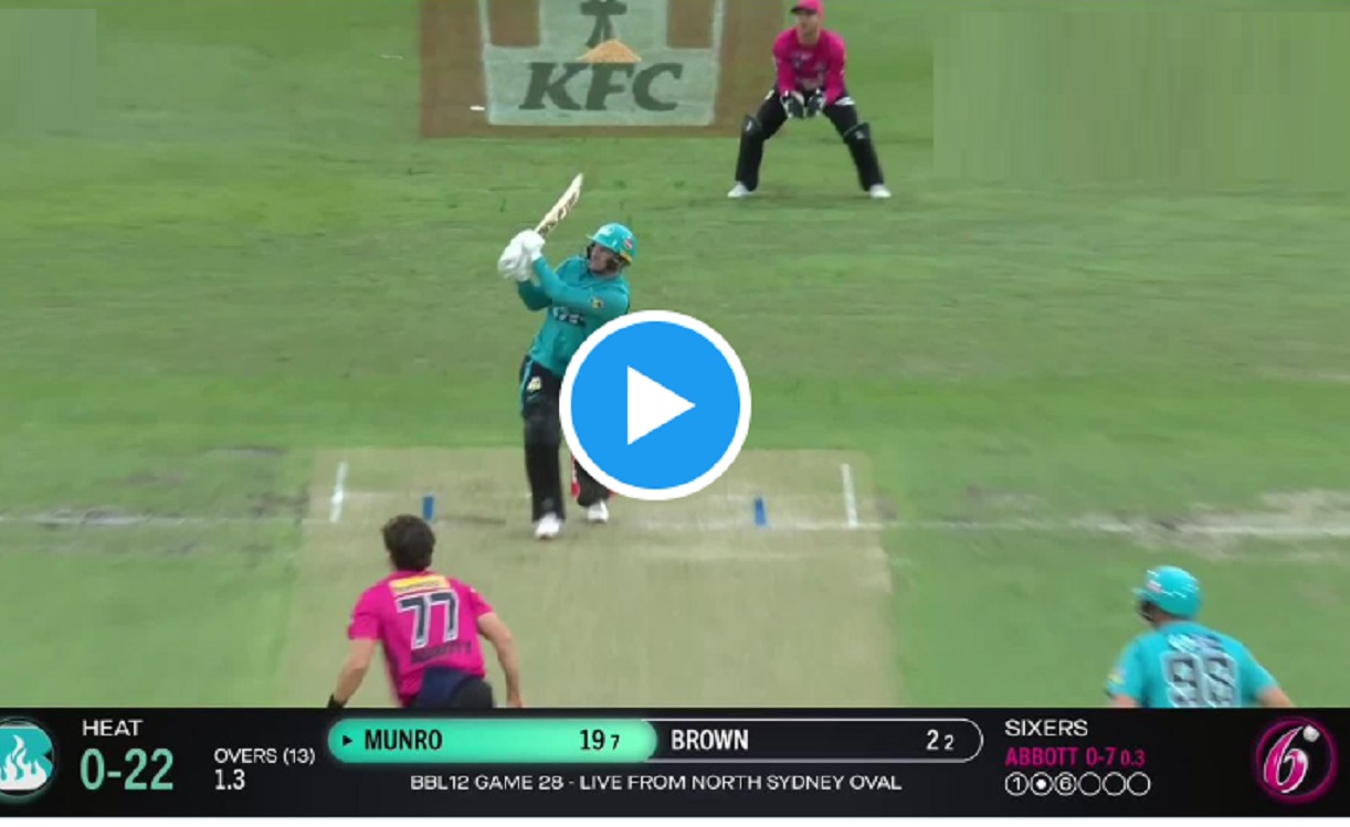 Colin Munro 38 off 14 balls with 6  SIXES Sydney Sixers