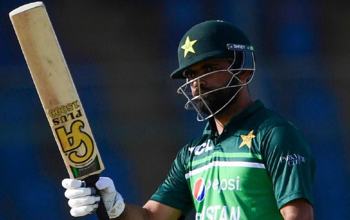 pakistan set 281 runs target for new zealand in third odi pakistan set 281 runs target for new zealand in third odi