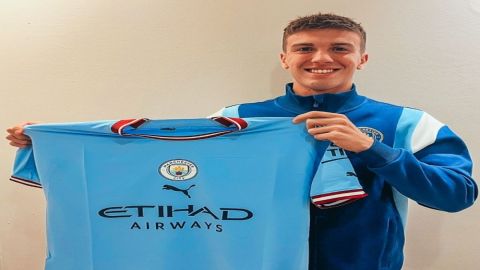 Football transfers: Manchester City sign Argentinian starlet Perrone from Velez.(photo:Twitter/@ManC