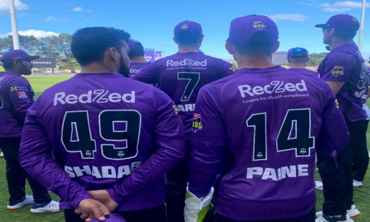 Hobart Hurricanes pull off unthinkable BBL upset amid all-time ‘choke’!