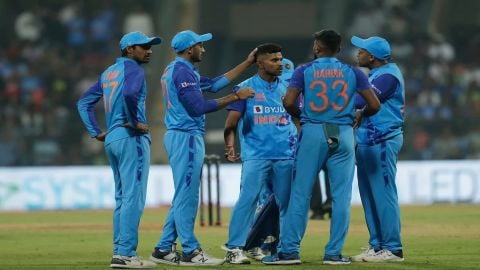 IND V SL, 1st T20I: Hardik Pandya Encourages Shivam Mavi With Promise To Back Him Up, Pacer Takes 4-