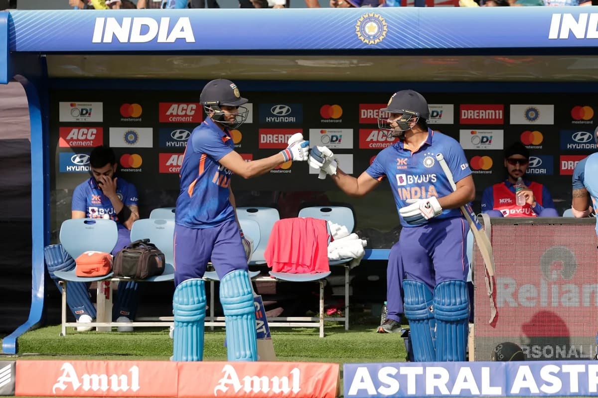 IND vs SL 1st ODI India Off To A Tremendous Start As Openers Shubman