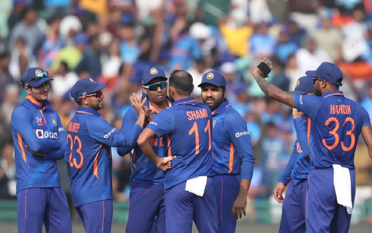 2nd ODI: भारत ने न्यूजीलैंड को 8 विकेट से रौंदकर जीती सीरीज, गेंदबाजों के बाद रोहित-गिल का धमाल