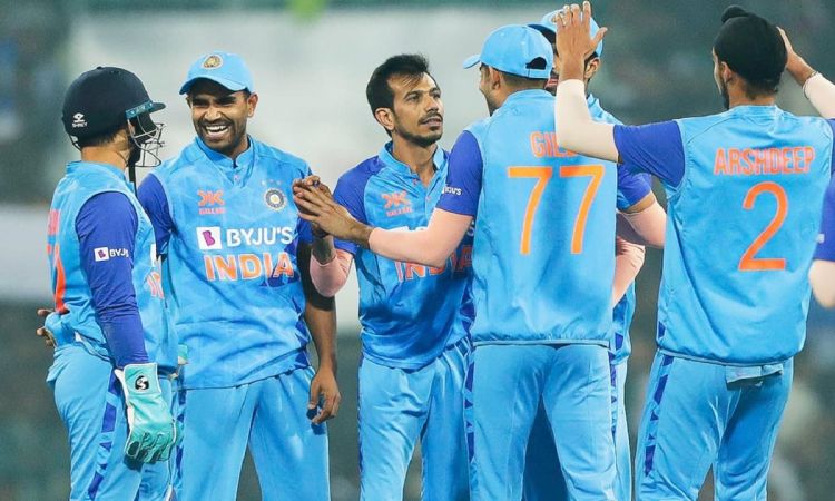 India beat New Zealand by 6 wickets in second t20i level series 1-1