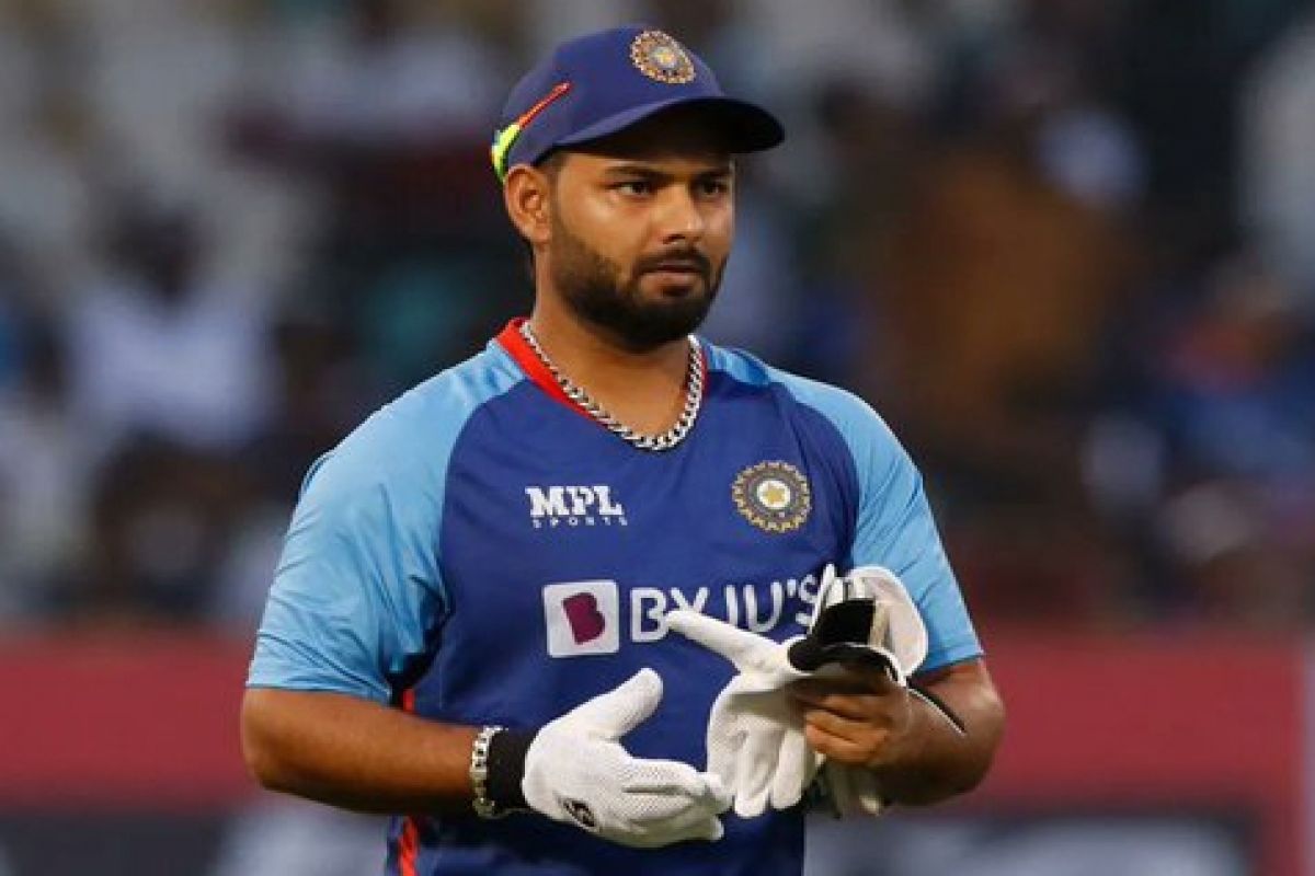 'Look forward to having you back soon buddy': Team India wishes Rishabh Pant a speedy recovery