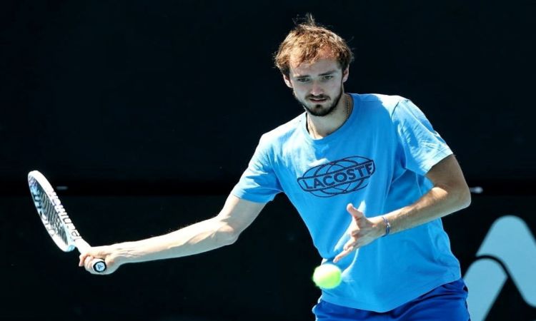 Medvedev reaches Adelaide quarters!