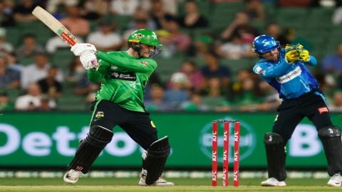 BBL 12: Melbourne Stars beat Adelaide Strikers by 9 wickets!