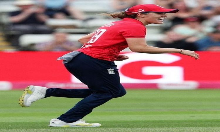 Nat Sciver wins Rachael Heyhoe Flint Award for ICC Women's Cricketer of the Year 2022