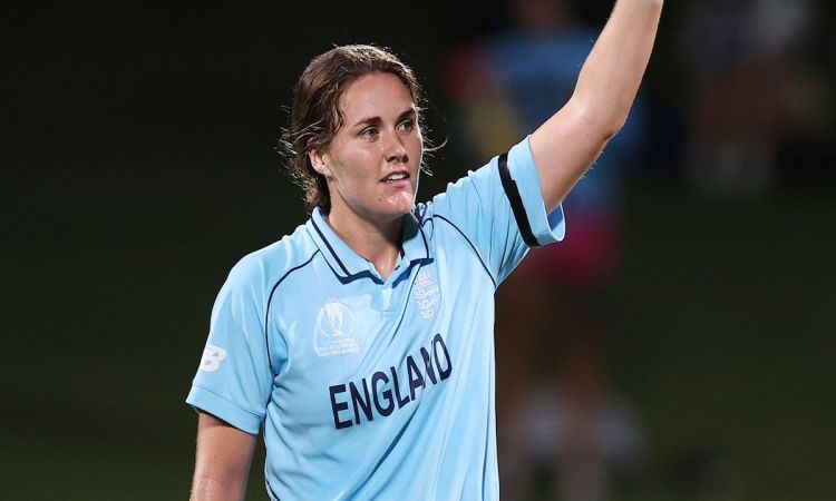 Nat Sciver wins Rachael Heyhoe Flint Award for ICC Women's Cricketer of the Year 2022