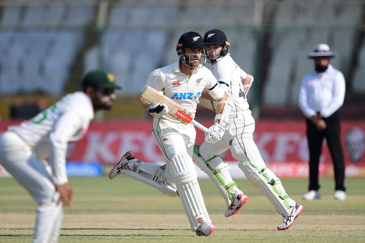 Cricket Image for New Zealand Score 76-1 At Lunch On Day 2 After Pakistan Dismissed For 408 In Secon