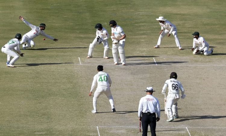 New Zealand Set Pakistan Target Of 319 To Win Second Test