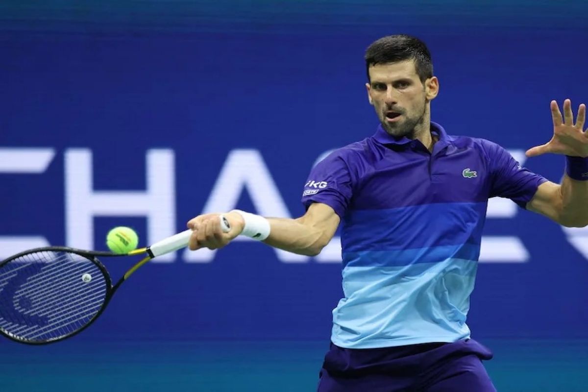 Djokovic recorded his first win of the season, Medvedev also advanced