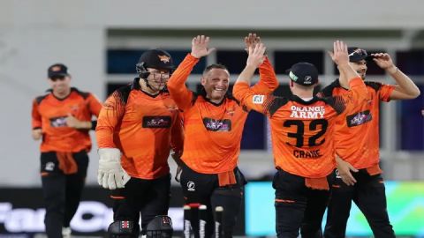 SA20: Van der Merwe's six of the best powers Sunrisers to bonus point win.(photo:@SunrisersEC)