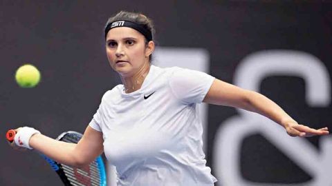Australia Open: Sania Mirza advances to second round of women's doubles in her last Grand Slam