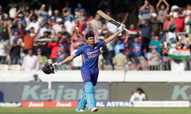 IND vs NZ : Shubman Gill's double ton helps India Post a total of 349 runs!