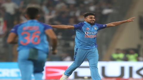 ‘8/10 times, he’ll finish the game’: Jadeja hails India star 