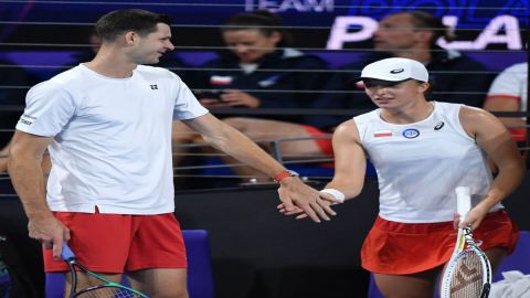 United Cup: Hurkacz does double duty, helps Poland past Kazakhstan