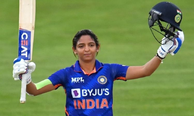 Harmanpreet Kaur on the verge of creating history in T20I Cricket