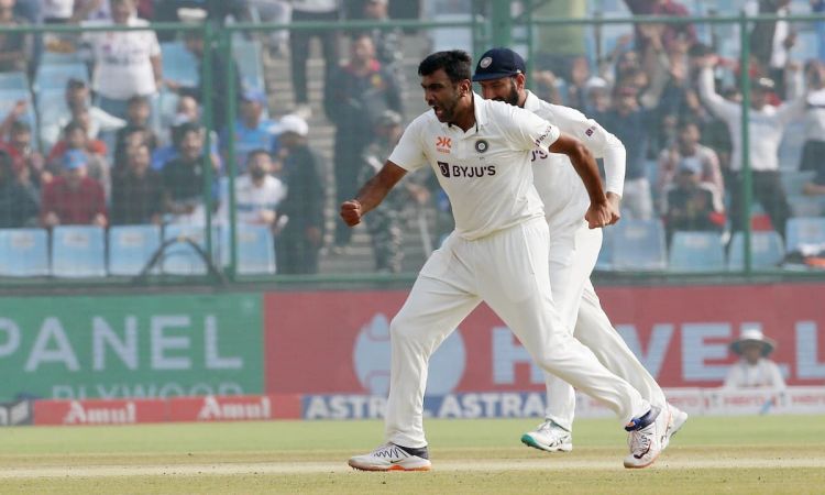 Ravichandran Ashwin became 1st ever Spinner to Dismiss Steve Smith on Single Digit in both Innings of a Test match 