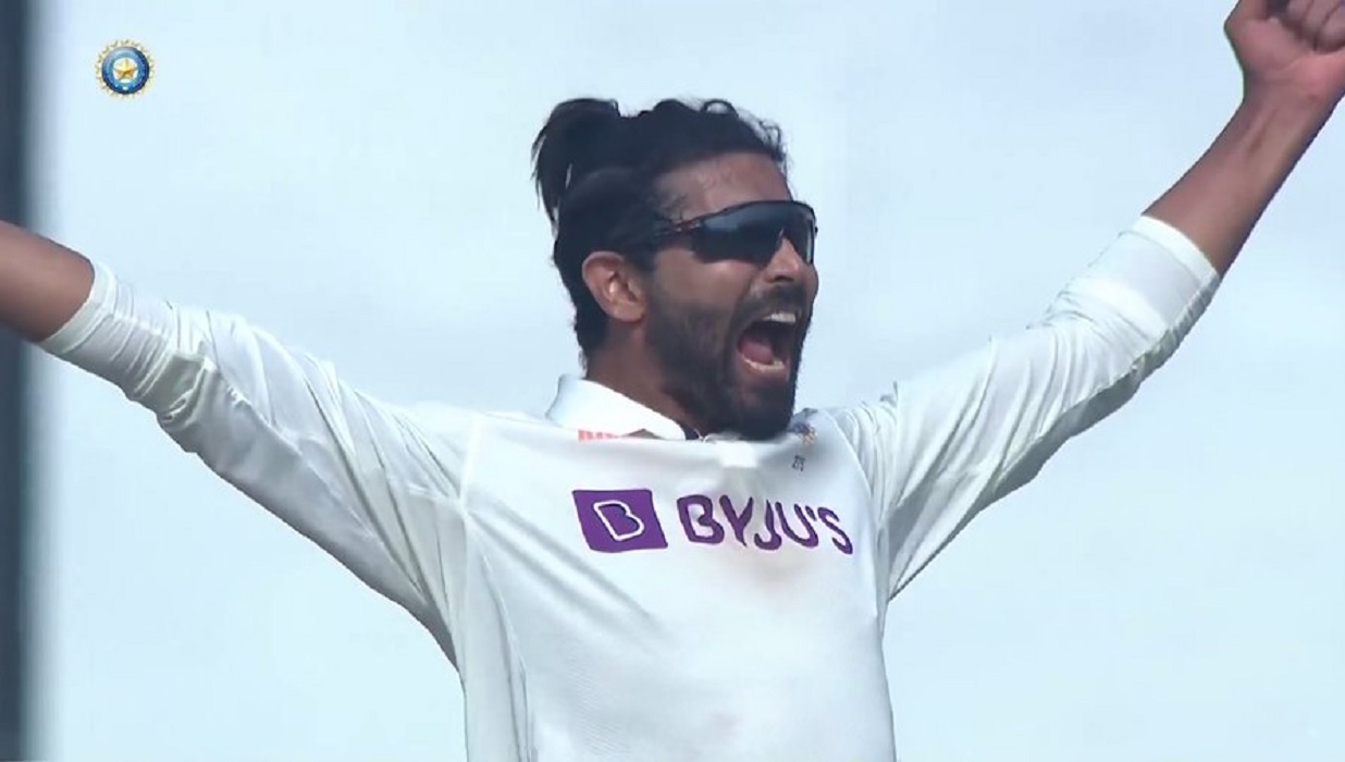 रविंद्र जडेजा ने 10 विकेट लेकर बनाया महारिकॉर्ड, महान कपिल देव की कर ली बराबरी