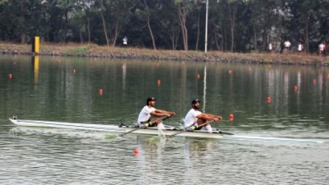 Arjun, Sukhmeet show their might, enter semis
