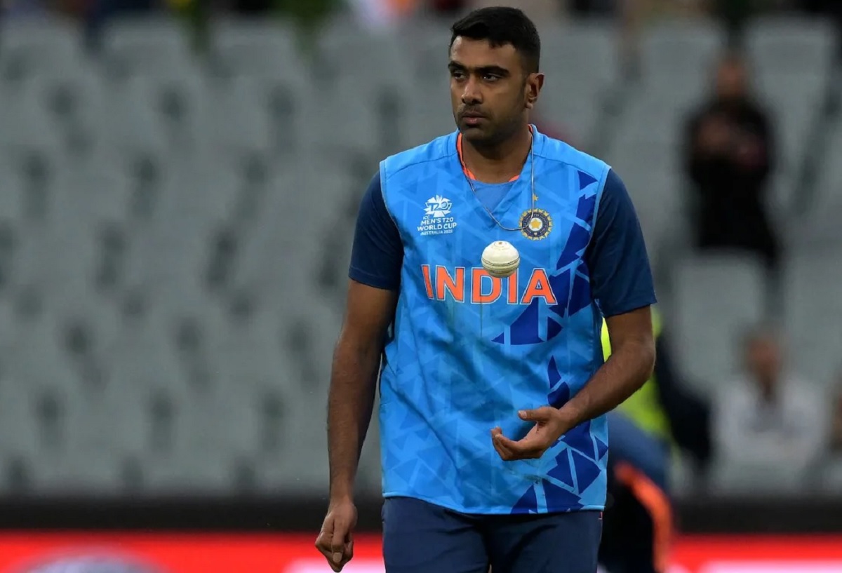 If Ashwin is on fire in both departments, might well decide outcome of the series: Ravi Shastri