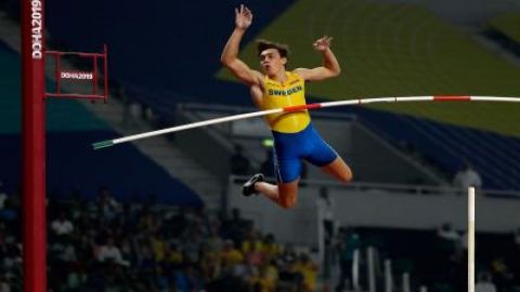 Sweden's Armand Duplantis fails to pass 6.02m height during the men's