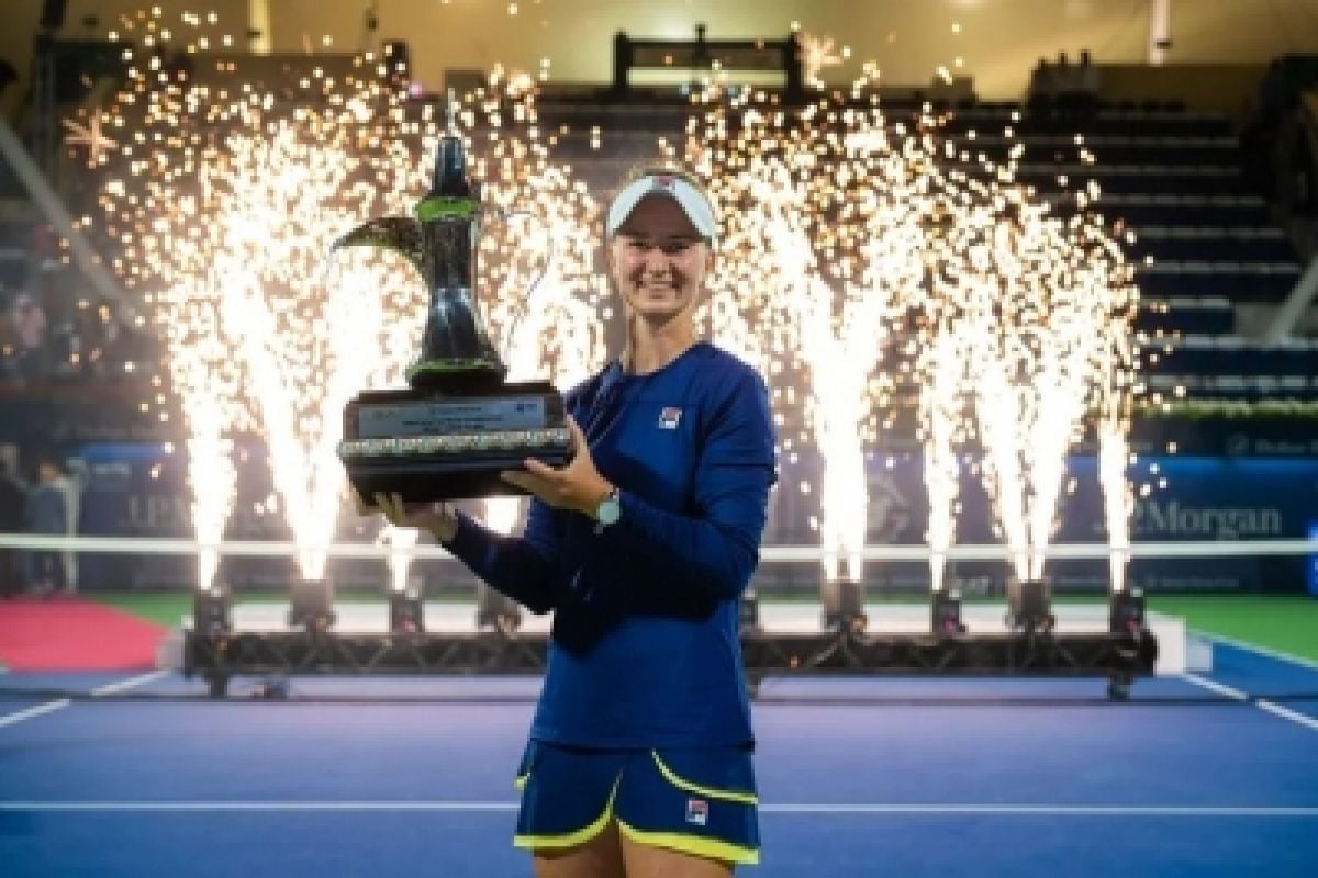 Dubai Tennis Championships Krejcikova Upsets Swiatek To Win First WTA