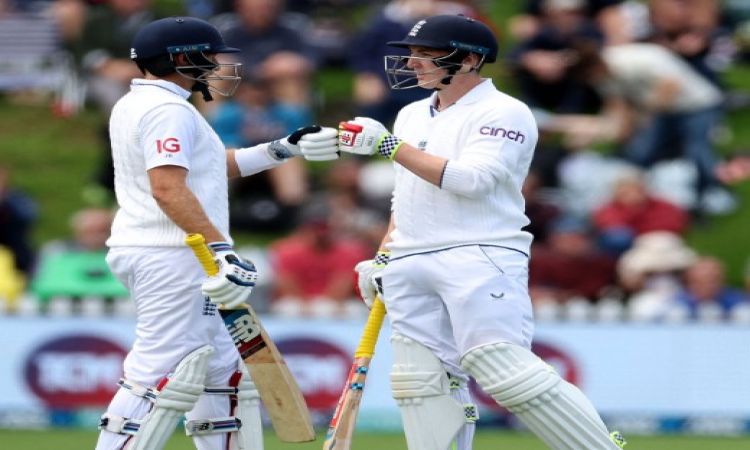 Another dominant display by England as day one ends early due to rain!