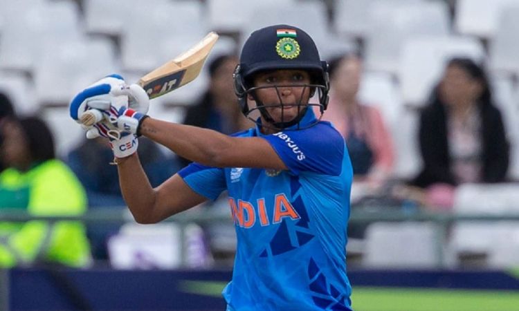 Harmanpreet Kaur becomes the first Indian and fourth overall to 3000 runs in Women's T20Is